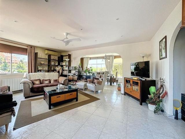 Chalet en venta en Marbella, Marbella photo 0