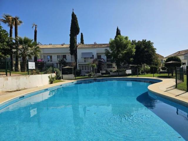 Casa en venta en Marbella, Marbella photo 0