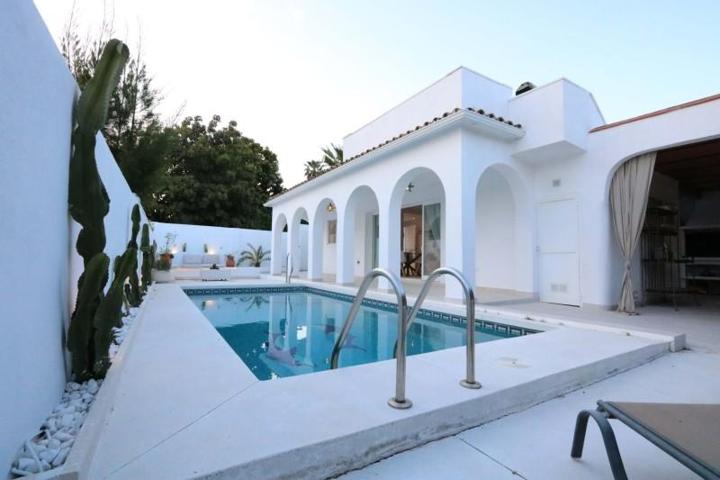 Chalet en venta en Marbella, Marbella photo 0