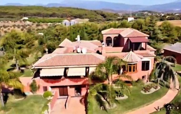 Piso en venta en Coín, Coín photo 0