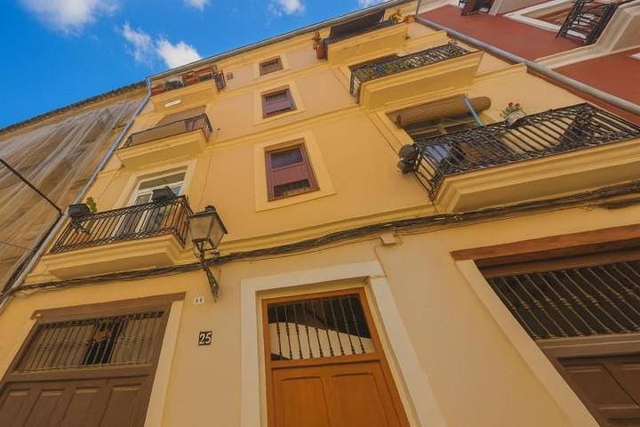 Local comercial en alquiler en Valencia, Valencia photo 0