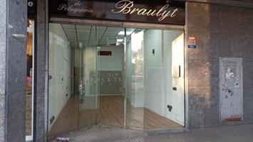 Local comercial en alquiler en Terrassa, Sant Pere photo 0