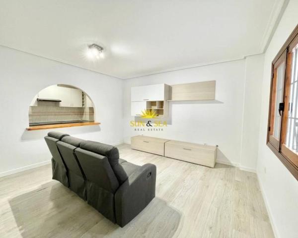 Planta baja en alquiler en Torrevieja, Curva del Palangre photo 0