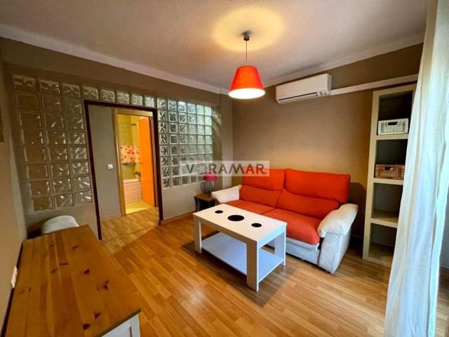 Piso en alquiler en Valencia, Carrer Berenguer Montoliu, 46011 photo 0