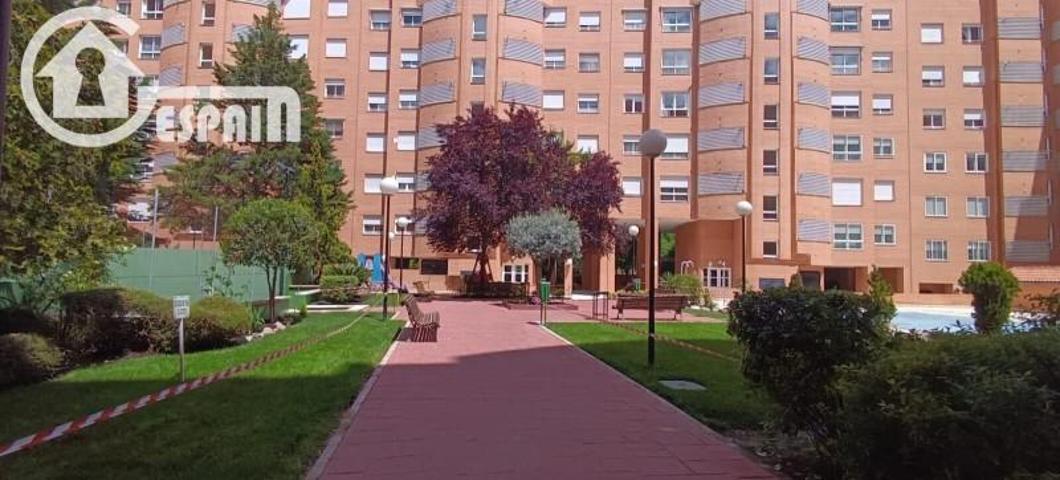 Piso en alquiler en Madrid, Vista Alegre photo 0
