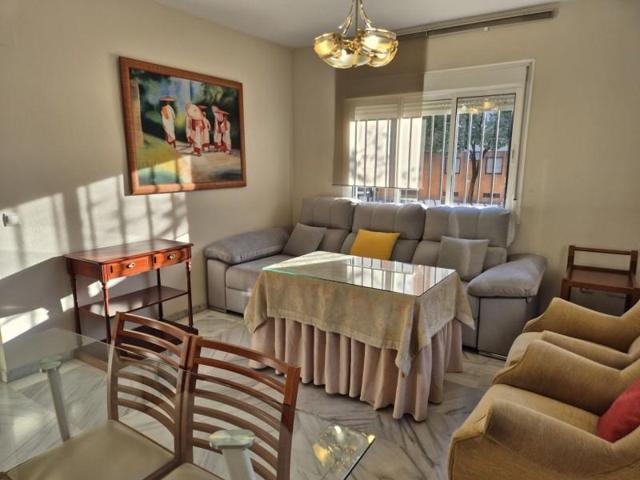 Piso en alquiler en Sevilla, Pino Montano photo 0