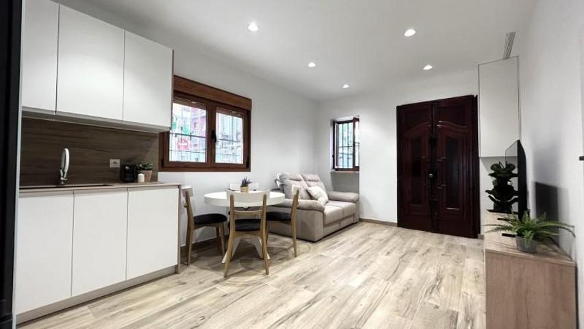 Planta baja en alquiler en Valencia, El Cabanyal - El Canyamelar photo 0