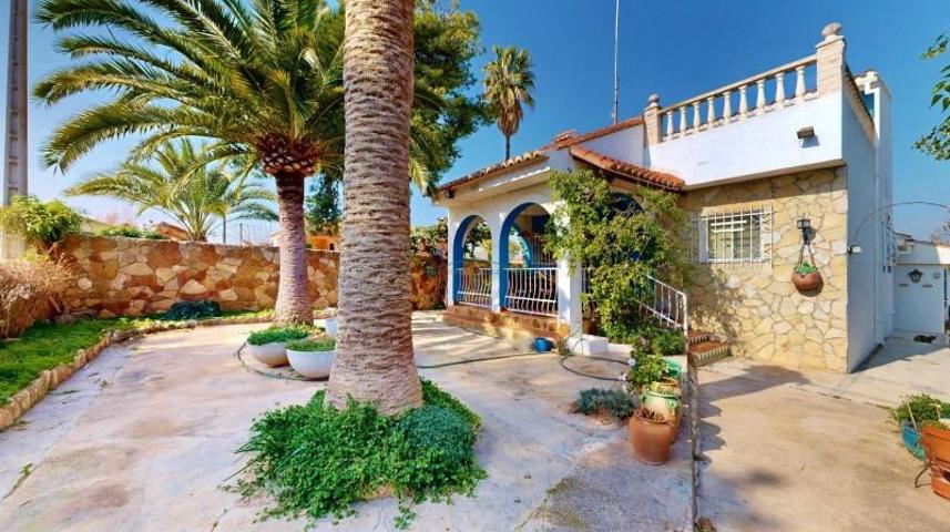 Chalet en alquiler en Chiva, LAS MUELAS photo 0