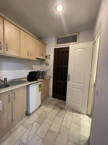 Local comercial en alquiler en Marbella, Este - Elviria photo 0