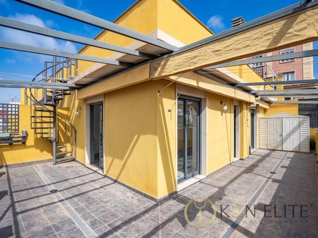 Aticos en alquiler en Alicante, Barrio del Centro photo 0