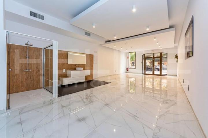 Local comercial en alquiler en Valencia, Valencia photo 0