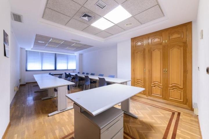 Oficina en alquiler en Granada, Constitucion photo 0