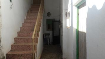 Casa en venta en La Roda, Bascula photo 0