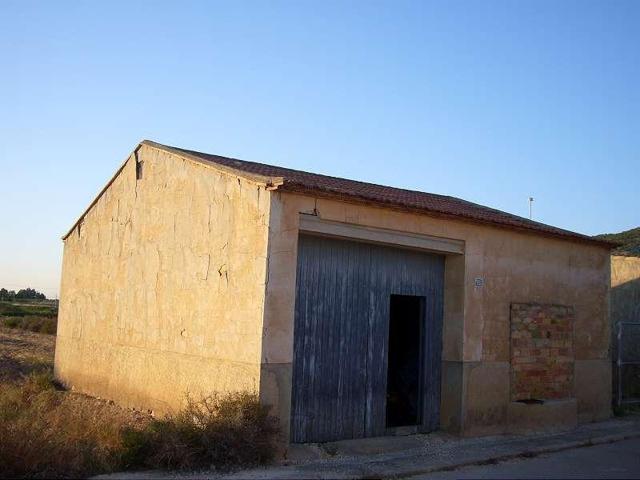 Chalet en venta en Pinoso, Comunidad valenciana photo 0