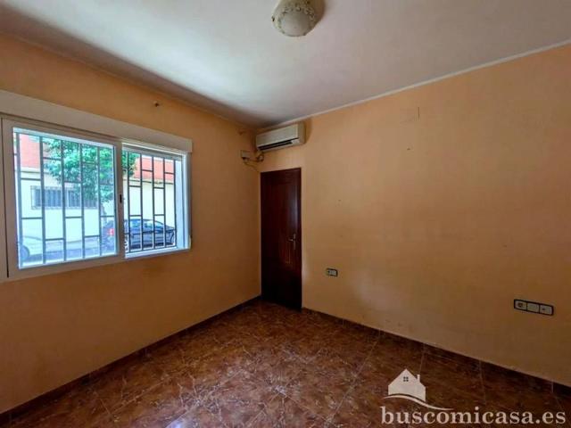 Piso en venta en Linares, Calle San Salvador, 23700 photo 0