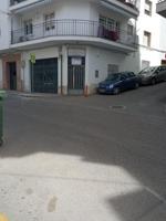 Local comercial en venta en Cazorla photo 0