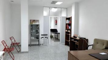 Local comercial en venta en Meliana, Metro meliana photo 0