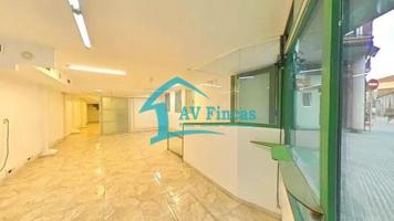 Local comercial en venta en Sant Feliu de Llobregat, Can Nadal photo 0