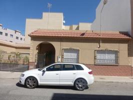 Bungalow en venta en El Ejido, Santo Domingo photo 0