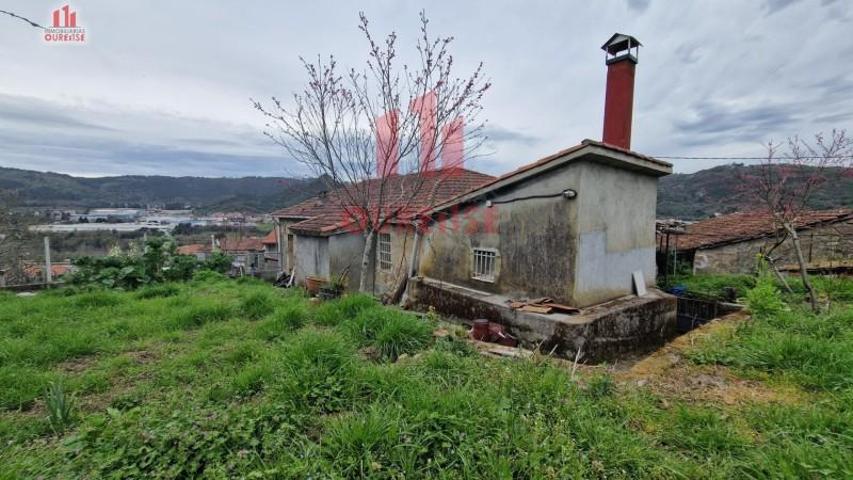 Casa en venta en Ourense, Reza photo 0