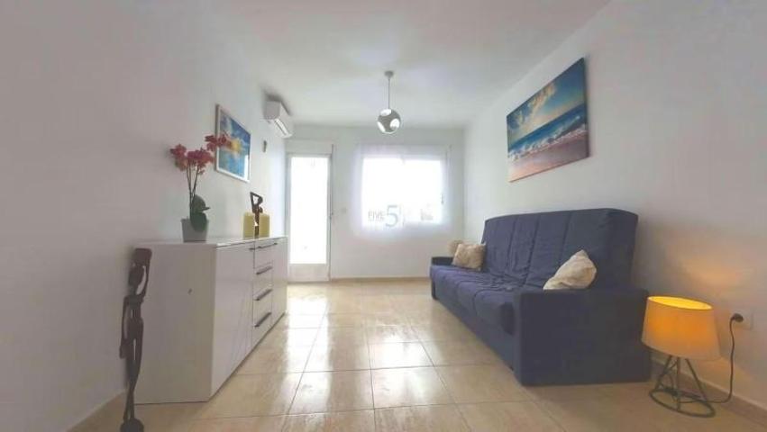 Apartamento en venta en Torrevieja, Centro photo 0