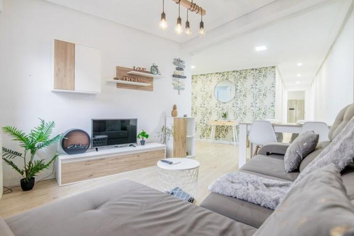 Piso en venta en Oviedo, Oviedo photo 0