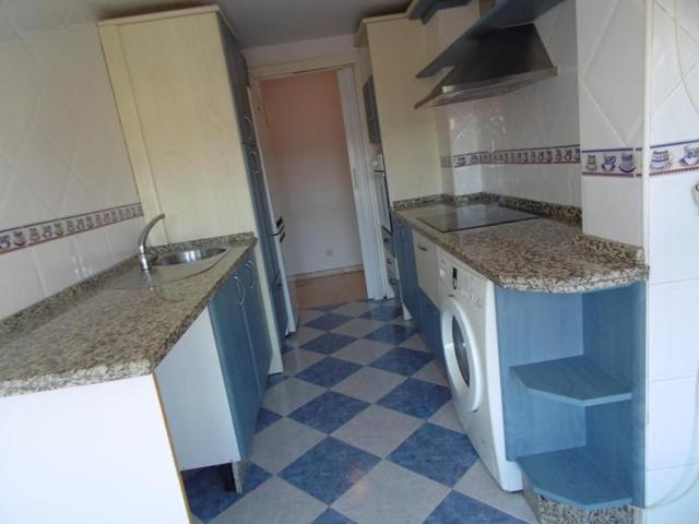 Piso en venta en Castilleja de la Cuesta, Andalucia photo 0