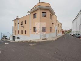 Adosada en venta en Garachico photo 0