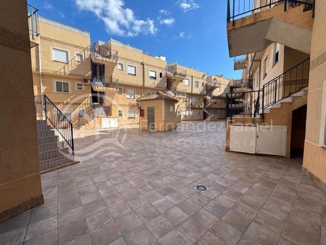 Apartamento en venta en Torrevieja photo 0