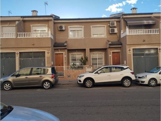 Bungalow en venta en Almoradi photo 0