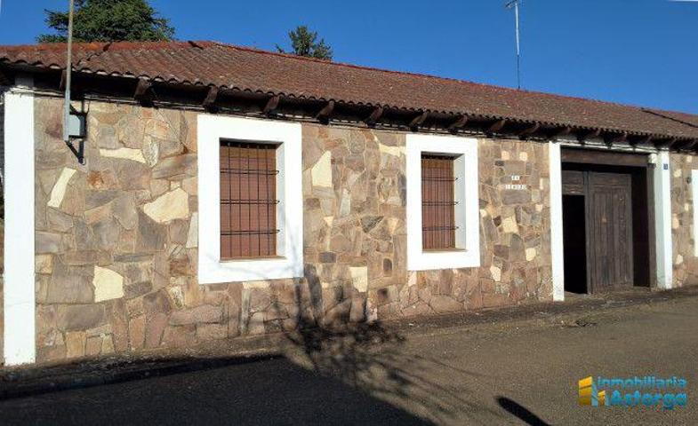 Casa en venta en Villamejil, Castrillo de Cepeda photo 0