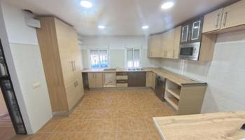 Adosada en venta en Chiclana de la Frontera, Avenida la libertad photo 0