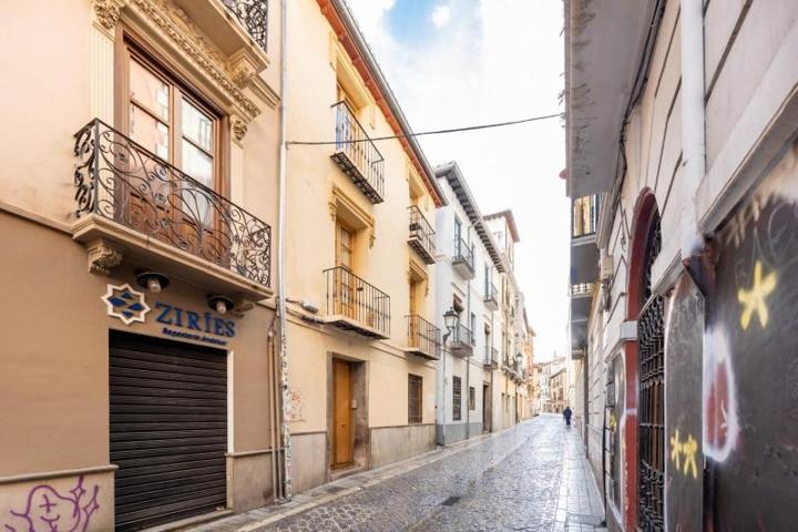 Apartamento en venta en Granada, Albaicín photo 0