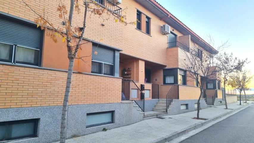 Casa en venta en Zuera, Aragon photo 0