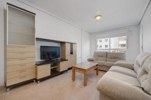 Apartamento en venta en Torrevieja, Centro photo 0
