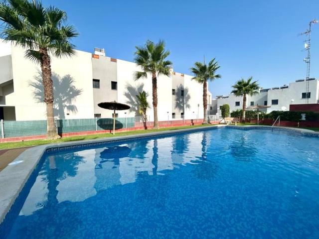 Apartamento en venta en Orihuela Costa, Los Altos photo 0
