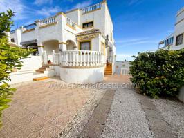 Chalet en venta en San Fulgencio, LA MARINA photo 0
