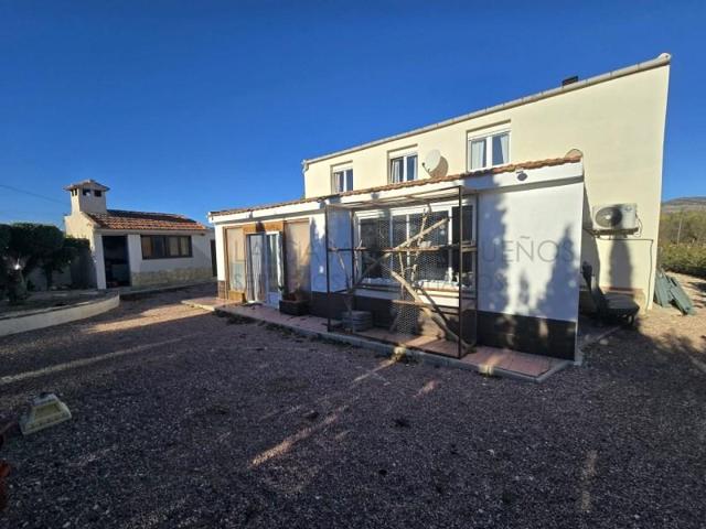 Chalet en venta en Castalla photo 0