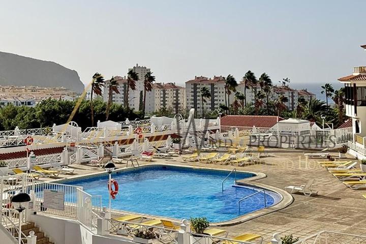 Apartamento en venta en Los Cristianos, Calle Boston, 38650 photo 0