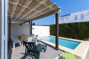 Chalet en venta en Oliva photo 0