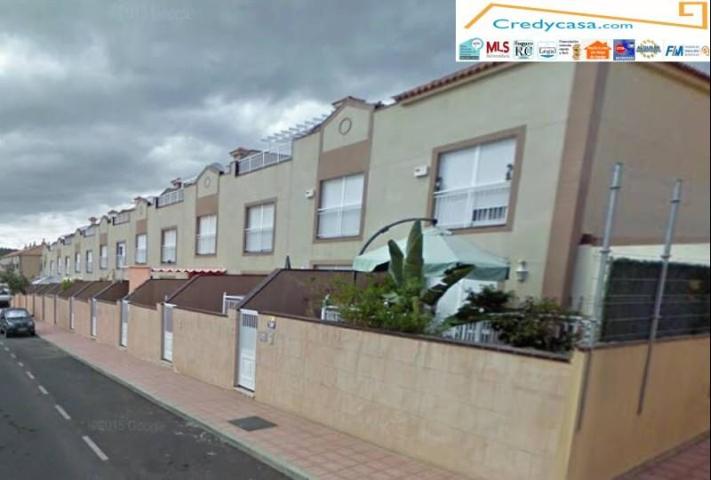 Adosada en venta en San Miguel de Abona, Llano del Camello photo 0