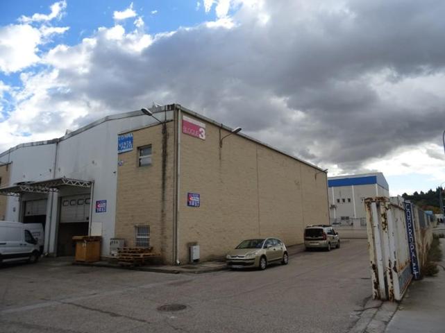 Nave industrial en venta en Getafe, Getafe photo 0