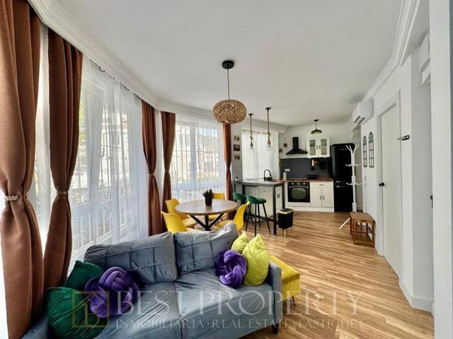 Apartamento en venta en Nerja photo 0