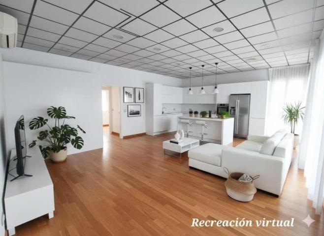 Piso en venta en Sevilla photo 0