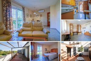 Adosada en venta en Bormujos photo 0