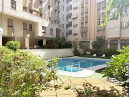 Apartamento en venta en Sevilla, Nervion - Viapol photo 0