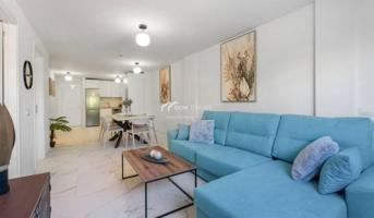 Apartamento en venta en Arona, Los Cristianos photo 0
