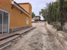 Chalet en venta en Tibi, Tibi photo 0