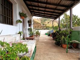 Casa en venta en Almuñécar photo 0