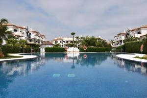 Apartamento en venta en Chiclana de la Frontera, La barrosa photo 0